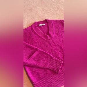 Cute sweaters! S-M-L